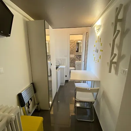 Small Apartamento