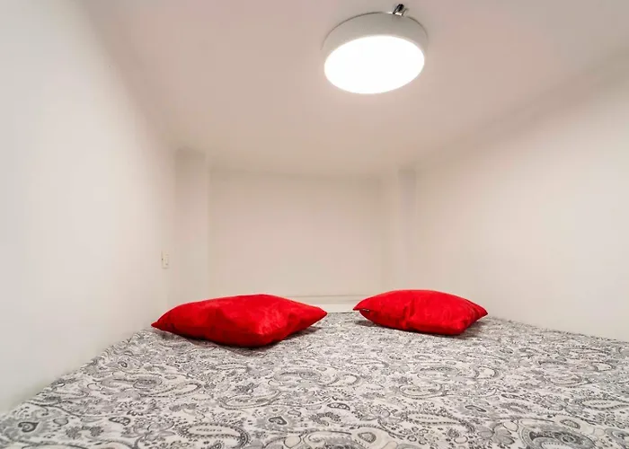 Small Lejlighed